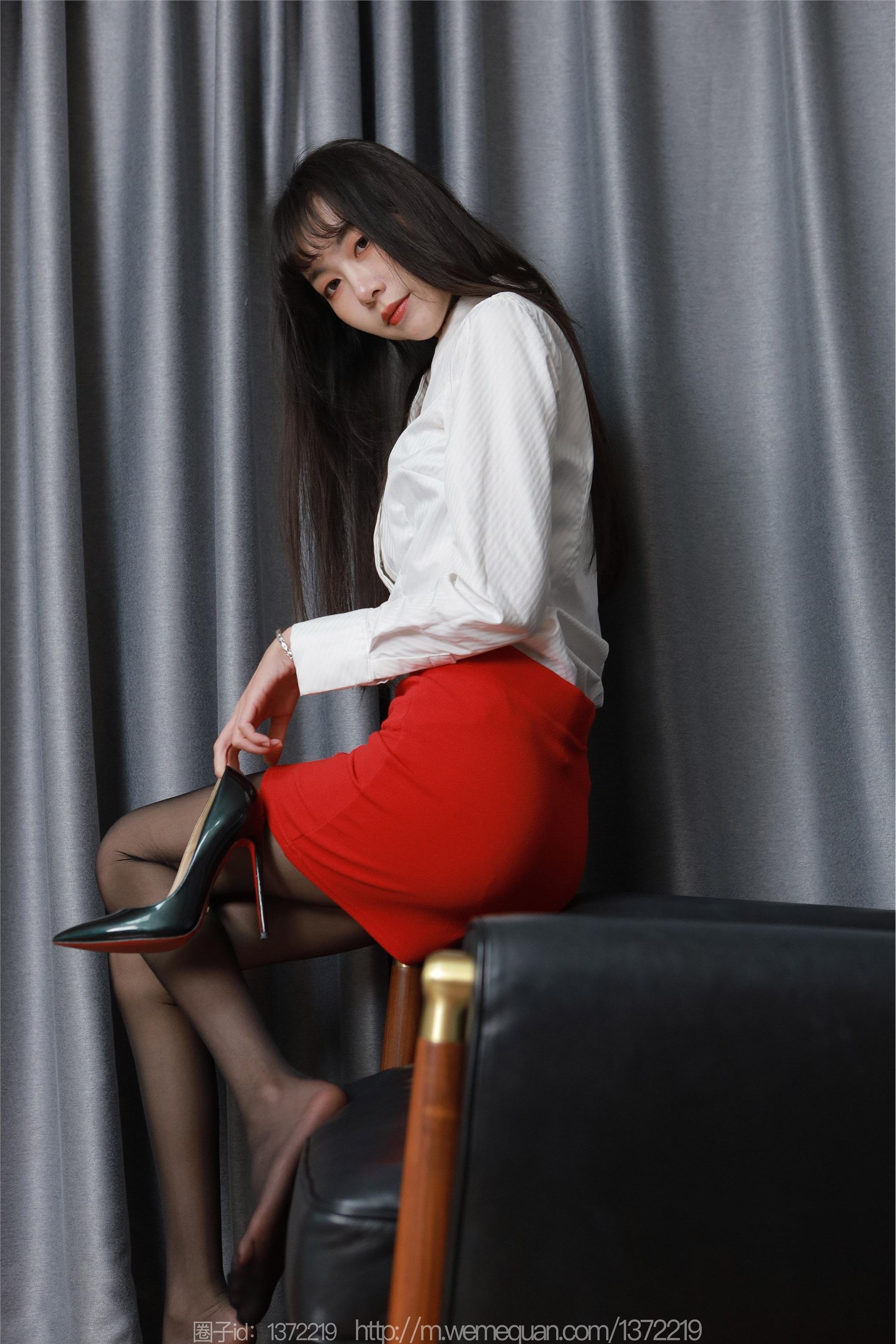 IESS异思趣向  2023.03.28 丝享家 1404 团团《纤纤细腿》